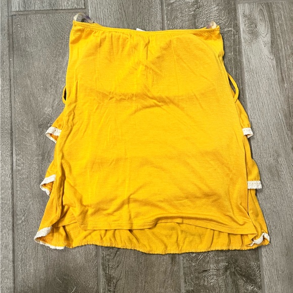 Yellow Strapless Blouse - Picture 3 of 6